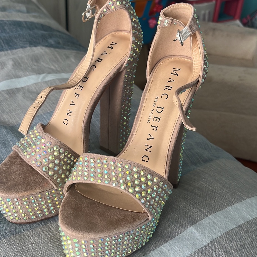 Mark defang shoes. For wedding,prom,or pageant